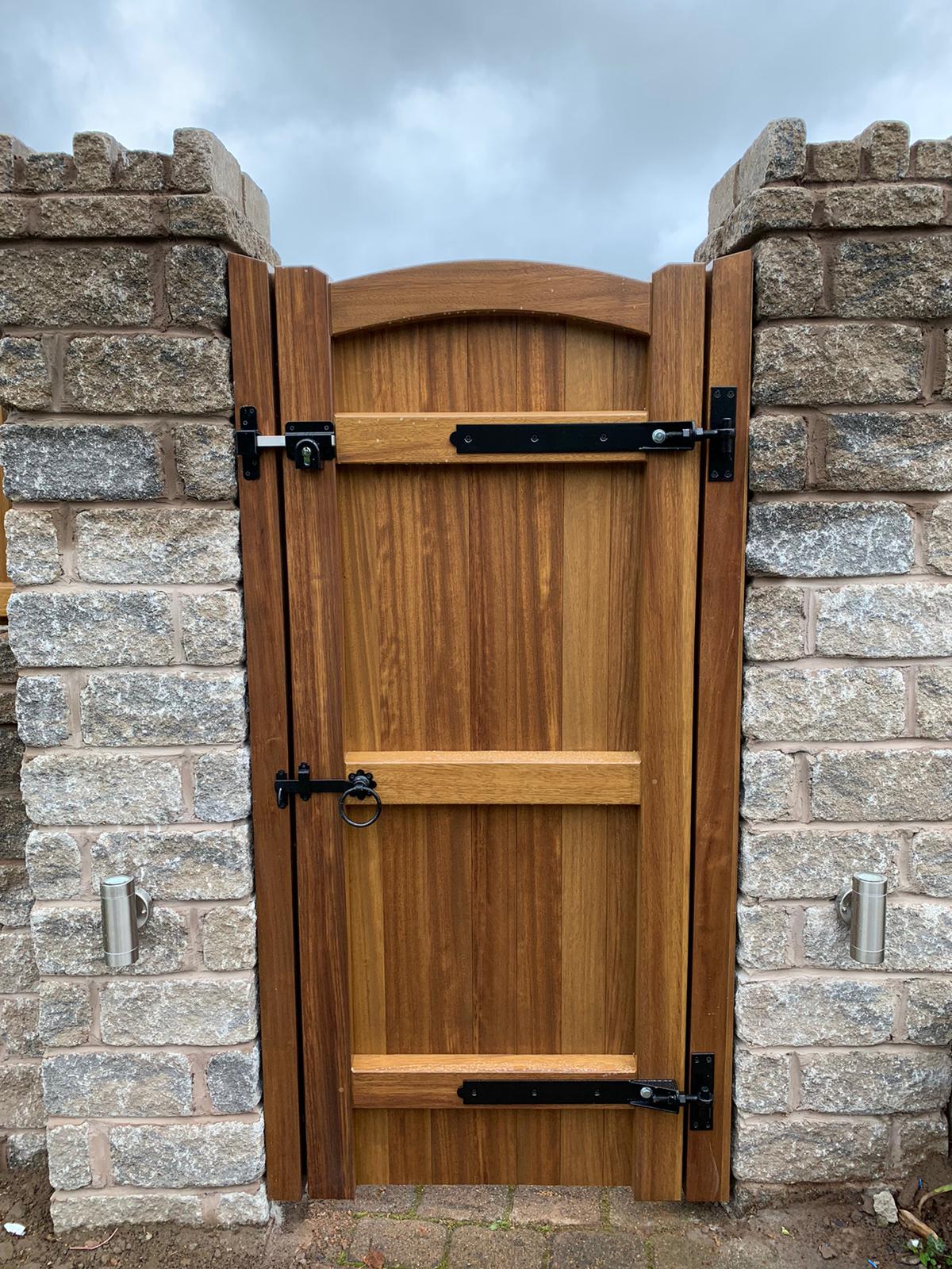 Iroko Hardwood Lymm Design Natural Stain - Rear