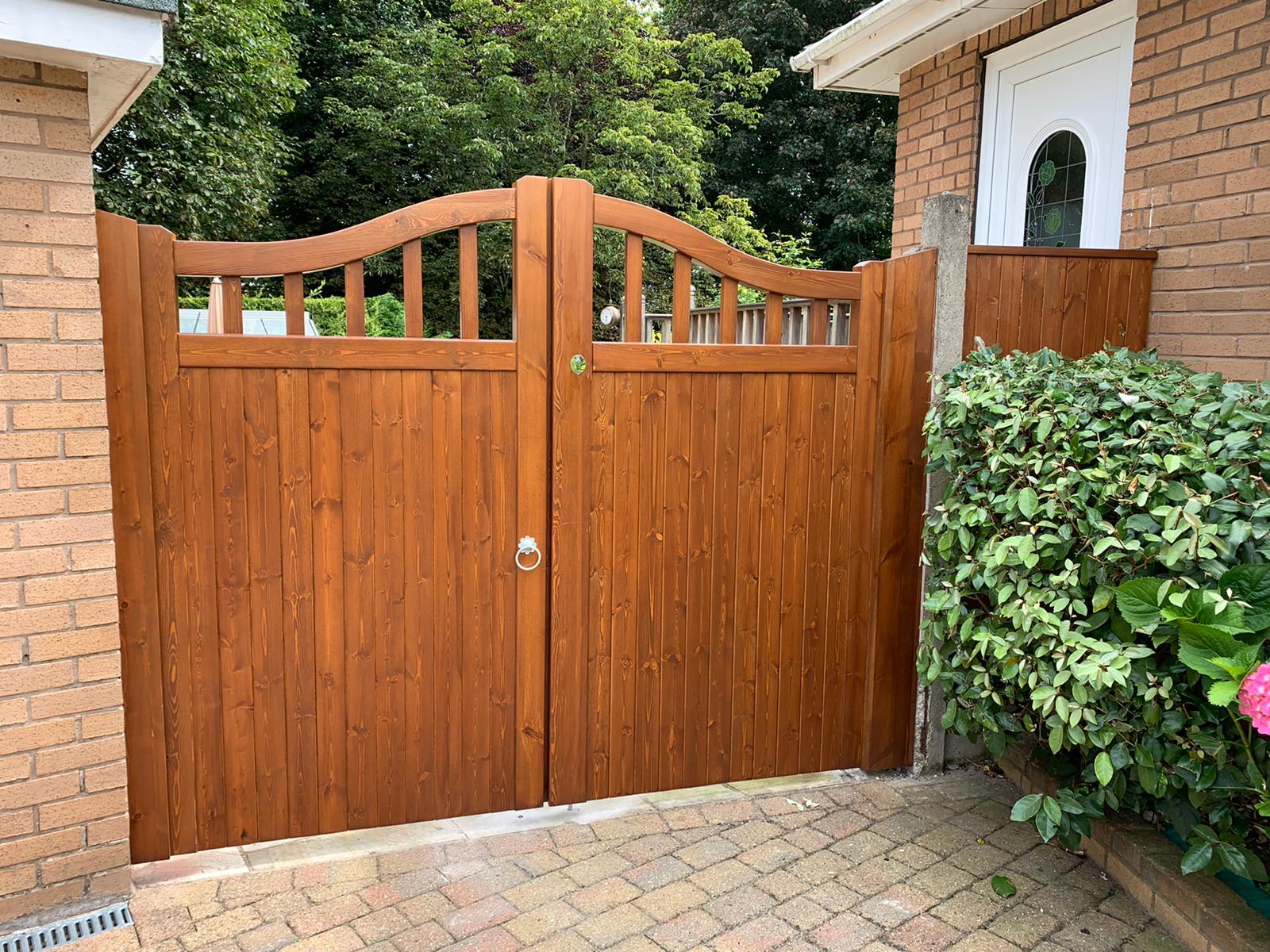 Softwood Chester Design - Honey Oak Stain - Front