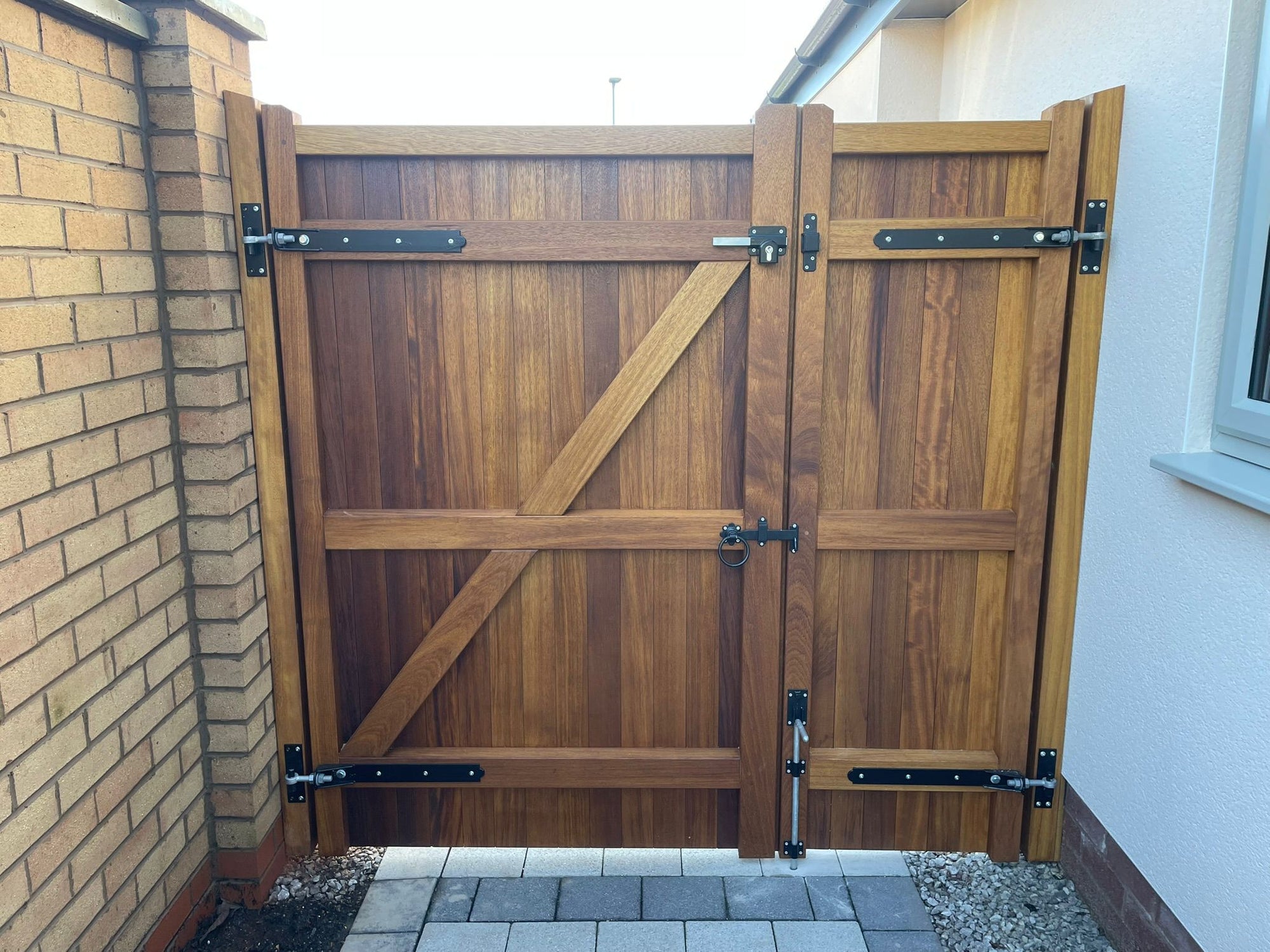 Asymmetrical Hardwood Gates - Village Design