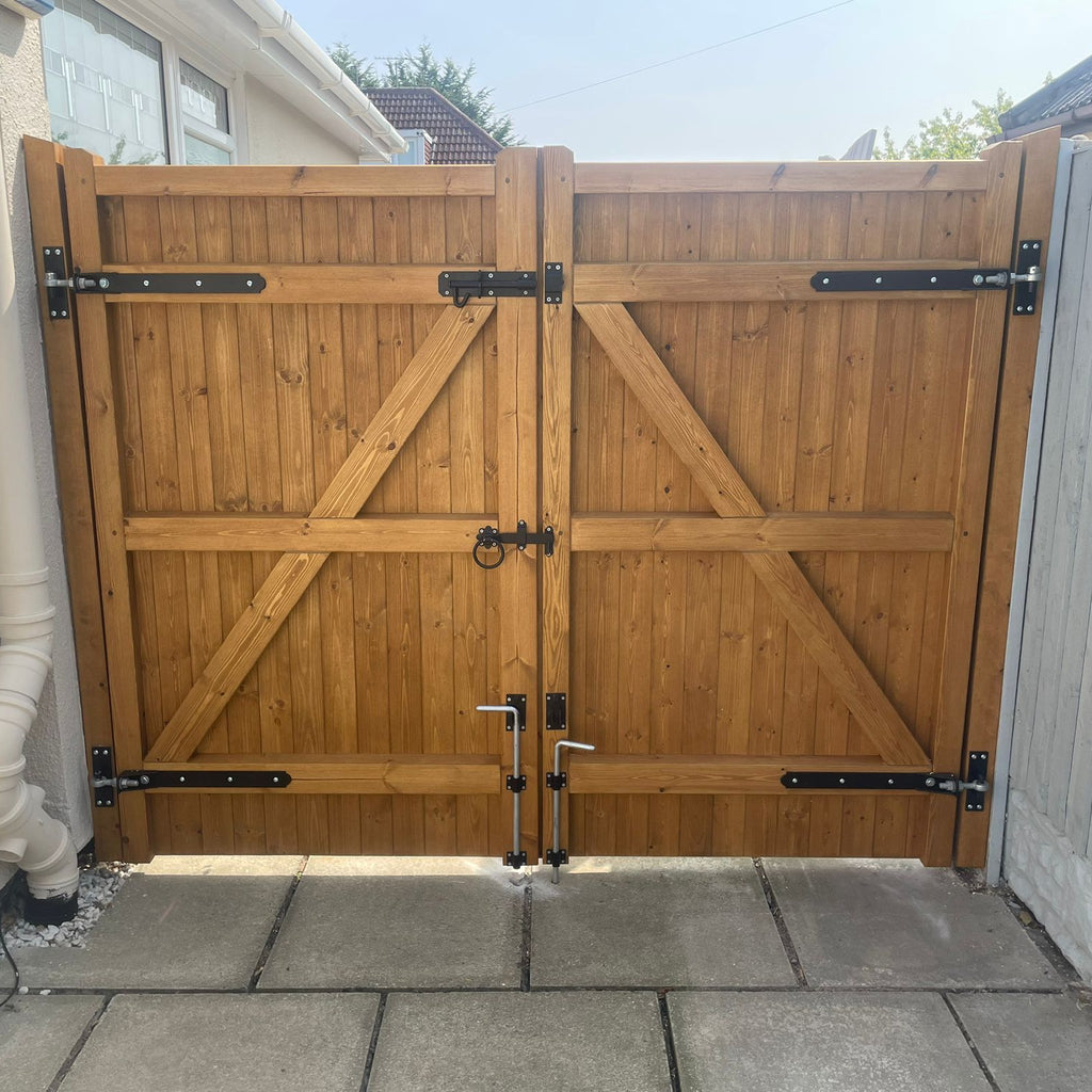 Asymmetrical Gate Asymmetrical Wooden Gates - Village Design - Stellar Gates
