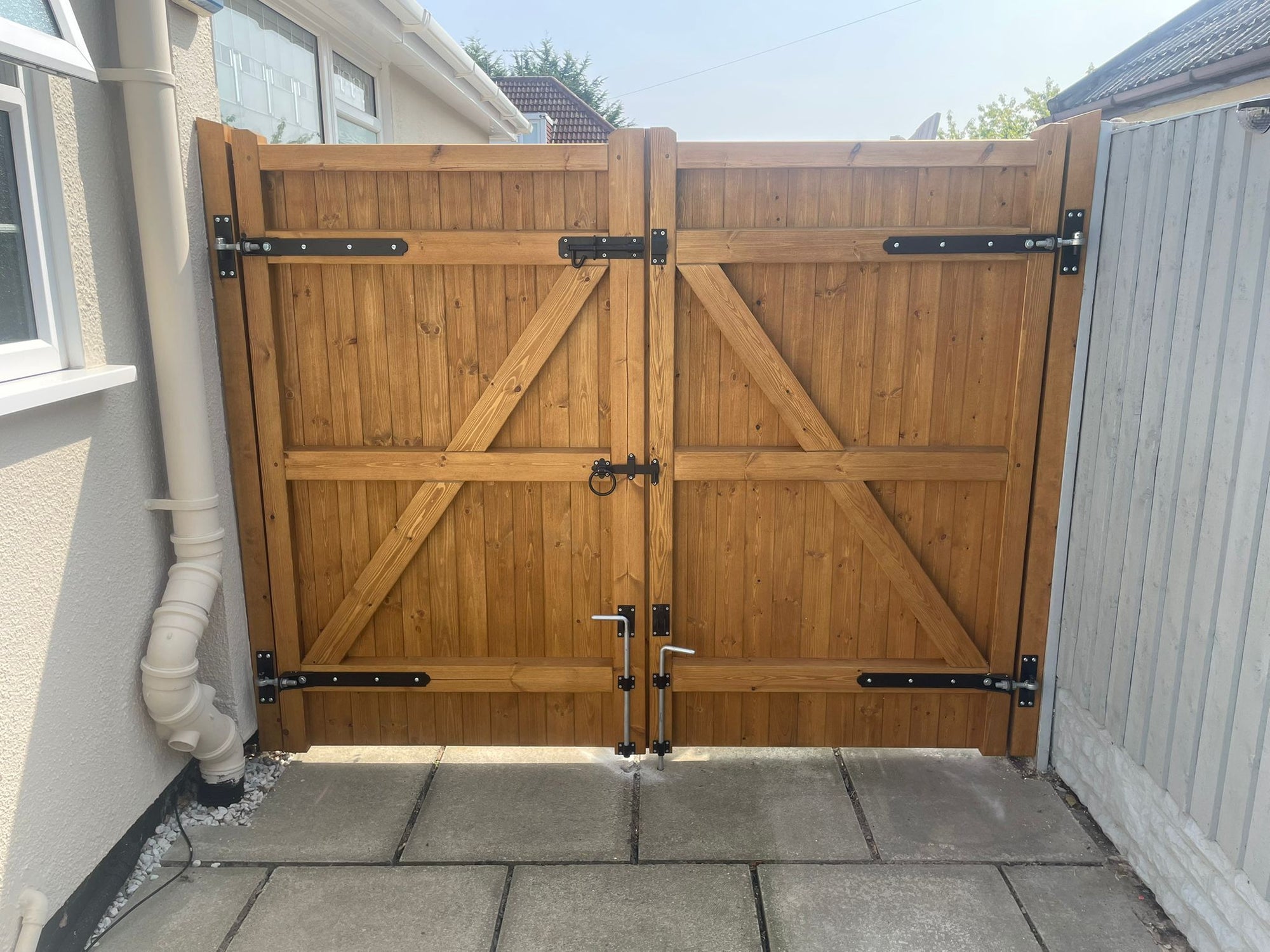 Wooden Driveway Gates - Village Design