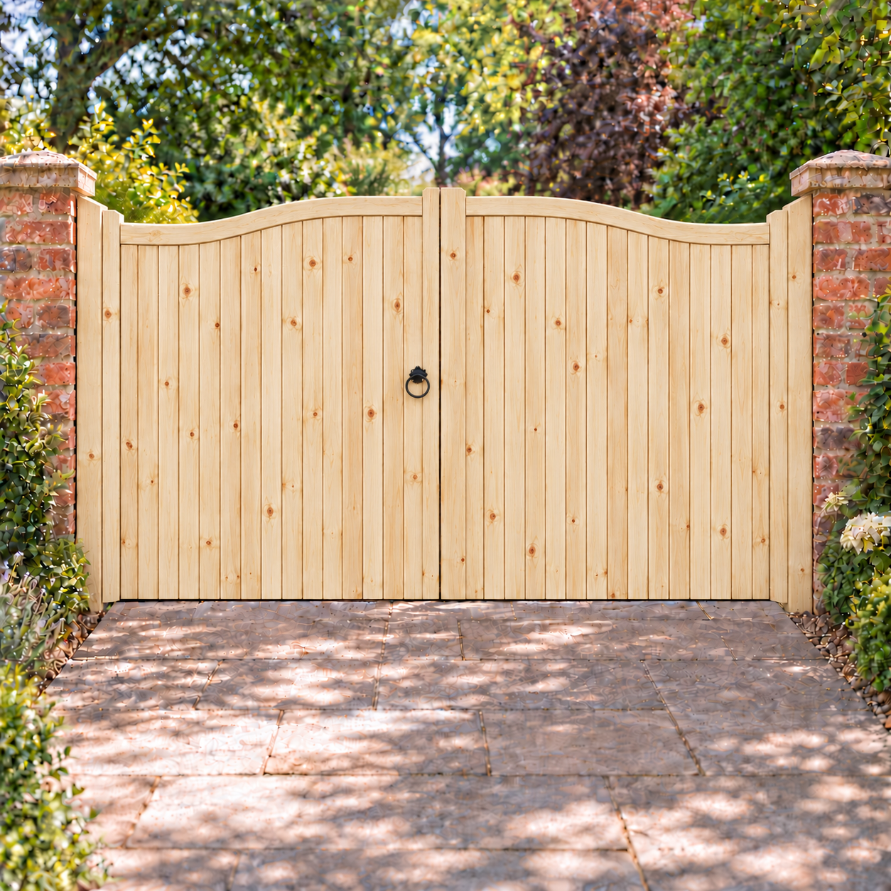 Wooden Driveway Gates - Swan Neck Design